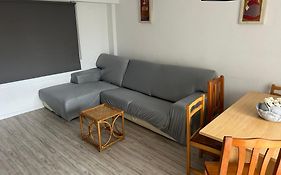 Apartamento En Complejo Residencial Con Piscina Y Garaje Frente Al Mar